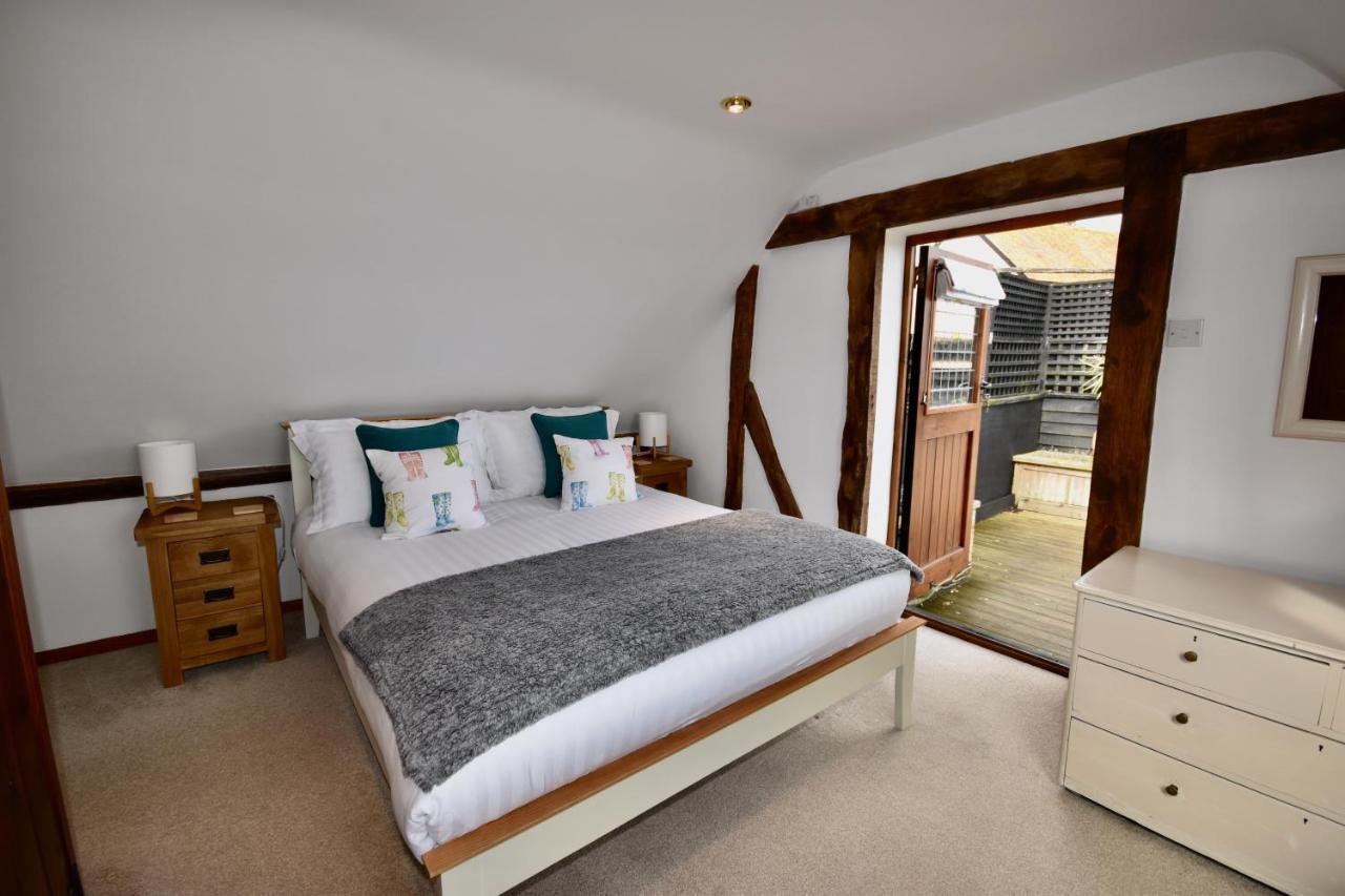 Little Upton Farm Cottages Ryde  Exterior photo
